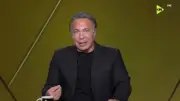 أيمن يونس يدعم معتمد جمال قبل لقاء الزمالك وسموحة الحاسم