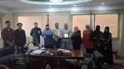 رئيس مدينة مرسى مطروح يلتقي شباب رواد المحافظات الحدودية لتعزيز العمل البيئي