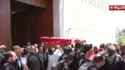 تشييع جثمان هاني شاكر بحضور نجوم الفن والشخصيات العامة ومحبيه (فيديو)
