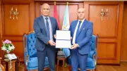 محافظ كفر الشيخ يكرّم وكيل التموين السابق تقديرًا لعطائه المتميز
