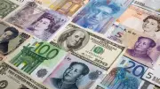 تراجع أسعار العملات الأجنبية والعربية أمام الجنيه في البنك التجاري الدولي