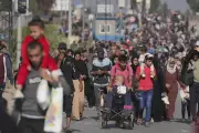 خبير إسرائيلي: الاحتلال يخطط لتهجير الفلسطينيين عبر البحر