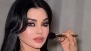هيفاء وهبي تثير الجدل بجمبسوت شفاف ووصلة رقص على المسرح في حفلها بمصر