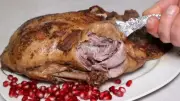 ماذا يحدث لجسمك عند تناول لحم البط؟ فوائد مذهلة