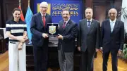 جامعة الإسكندرية تبحث مع سفير بيرو تعزيز التعاون الأكاديمي والبحثي