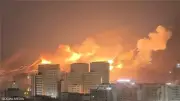 انفجارات مجهولة المصدر تهز بندر عباس الإيرانية وسط تطورات مضيق هرمز