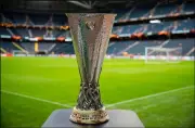 أستون فيلا يقلب الطاولة على نوتنغهام فورست ويتأهل لنهائي الدوري الأوروبي