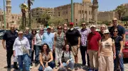 أمين عام مؤسسة زاهي حواس يكشف أسرار مصر الإسلامية لسفراء العالم في جولة أثرية