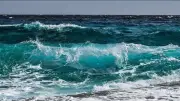 تحذيرات من سرعة الرياح بالبحر الأحمر وخليجي السويس والعقبة غدا السبت