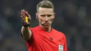 تعيين أليخاندرو هيرنانديز حكمًا لموقعة برشلونة وريال مدريد