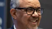 مدير الصحة العالمية يصل إسبانيا للإشراف على نزول ركاب السفينة الهولندية