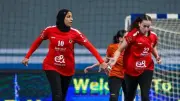 فريق سيدات يد الأهلي يتوج ببطولة الدوري بعد الفوز على سبورتنج