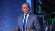 أحمد موسى يشيد بكامل الوزير: وزير النقل لا يحتاج شهادة أحد