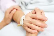 أدعية للمريض بظهر الغيب.. رددها يشفيه الله ويعافيه