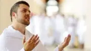 هل يجوز للزوج أن يحج من مال زوجته الخاص؟ الإفتاء تجيب بشرط