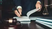 صدمة في الشرقية: طالبة في العناية المركزة بعد تناول حبة غلة سامة ظناً أنها مكمل غذائي