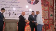 وزير النقل يتفقد مواقع عمل القطار السريع بقنا ويسلم تعويضات المتضررين