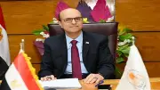 رئيس جامعة أسيوط يهنئ أطقم التمريض باليوم العالمي ويشيد بدورهم الإنساني