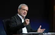 الرئيس الإيراني: لن نسمح لأي طرف باستغلال ظروف الحرب لإحداث خلل اقتصادي
