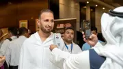 استقبال حافل لأولى رحلات الحج السياحي البري في مكة بالورود ومياه زمزم