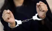 ضبط نصاب استولى على أموال المواطنين عبر الاحتيال الإلكتروني في المحافظة