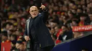 دي لا فوينتي يفتح النار على ريال مدريد: فالفيردي وتشواميني ومورينيو