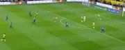 خطأ حارس الهلال يؤجل تتويج النصر بالدوري السعودي في مباراة مثيرة