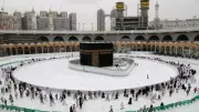 حكم الحج عن شخص والعمرة عن آخر في حج القران.. الإفتاء تجيب