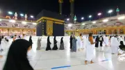 دار الإفتاء توضح حكم دمج طواف الإفاضة والوداع وتأخيره لآخر المكث بمكة