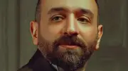 عمرو سلامة يشيد بفيلم أسد: عمل سينمائي كبير ومهم ومبهر