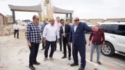 محافظ مطروح يوجه بإعادة المظهر الحضاري لطريق الأمل وتطوير مداخل المدينة