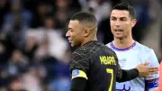مبابي: رونالدو كان قدوتي وأصبح صديقي وساعدني في التأقلم مع ريال مدريد