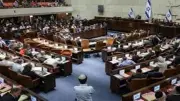 الائتلاف الحاكم في إسرائيل يتقدم بمقترح قانون لحل الكنيست وانتخابات مبكرة