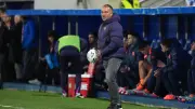 صحفي يطالب برشلونة بعدم التعاقد مع مدافع جديد والاعتماد على كورتيس