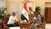 وزيرة التنمية المحلية تتابع ملفات التصالح والخدمات مع محافظ الوادي الجديد
