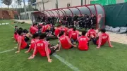 حسين عبد اللطيف يعقد جلسة تحفيزية للاعبي منتخب الناشئين قبل مواجهة تونس