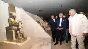 وزير السياحة يفتتح قاعة الخبيئة بمتحف الأقصر بعد تطويرها
