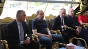 محافظ المنيا يعزي في وفاة المستشار محمد توفيق عميد عائلة الخطباء ببني مزار