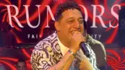 رضا البحراوي يتألق في حفل صيفي كامل العدد بأغانيه المميزة