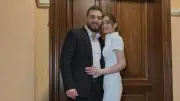 إطلالة رومانسية لـ ملك أحمد زاهر برفقة خطيبها شريف عمرو الليثي