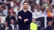 تشابي ألونسو يقترب من تدريب تشيلسي في الدوري الإنجليزي