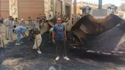 محافظ أسيوط يتابع رصف شارع محمود أبو حسين بمنفلوط ضمن خطة التطوير
