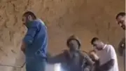 جندي إسرائيلي يقتحم مسجدا في نابلس ويمنع المصلين من إتمام صلاة الجمعة
