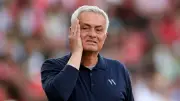 أول هزيمة لمورينيو قبل بدء مهمته مع ريال مدريد بسبب بيريز