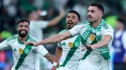 الأهلي يهزم الخلود بثلاثية ويقترب من وصافة الهلال في دوري روشن