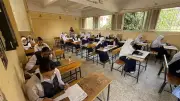 محافظ قنا يتفقد امتحانات النقل بلجنة أنور السادات الثانوية بنات بنجع حمادي