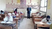 وكيل تعليم بني سويف يتابع امتحانات النقل بمدارس دنديل في ثاني أيامها