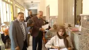 رئيس جامعة أسوان يتفقد امتحانات الفصل الثاني بكلية الزراعة