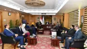 محافظ الفيوم يبحث مع البنك الزراعي تطوير النقل الجماعي ودعم الأسر