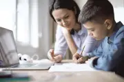 أطعمة ومشروبات تعزز تركيز الأبناء في أيام الحر خلال الامتحانات